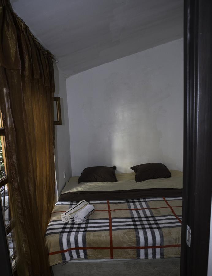 Patio Hostel Tbilisi Rum bild